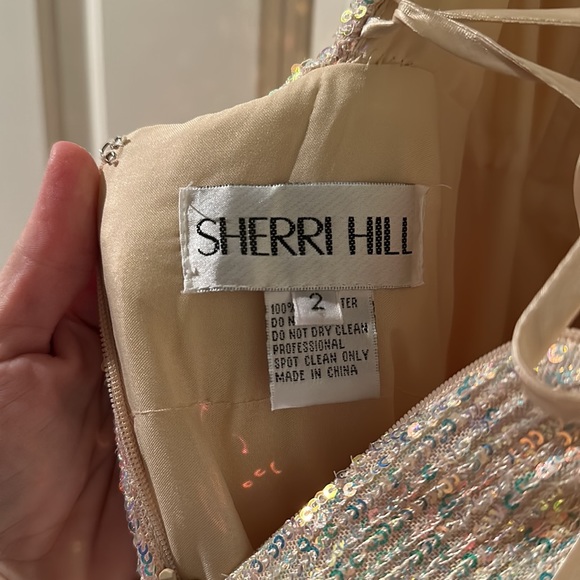 Beautiful Sherri Hill gown style# 54261. Size 2. - Picture 4 of 15
